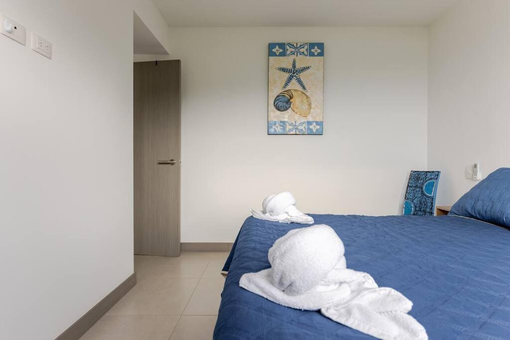 Apartment Ocean View Steps To The